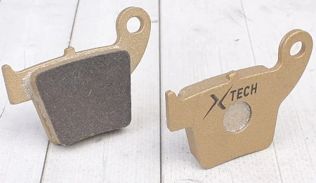 Колодки тормозные задние дисковые #20 X-TECH (semi-metallic) полуметаллические эндуро мотоцикл Колодки тормозные задние дисковые #20 X-TECH (semi-metallic) полуметаллические эндуро мотоцикл